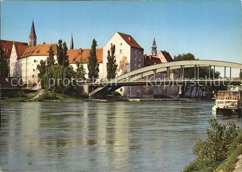Straubing Donau Uferpartie an der Donau Bruecke