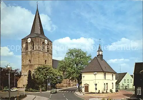 Uelsen Kirche mit Rathaus Kat. Uelsen