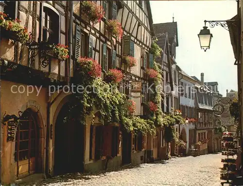 Riquewihr Haut Rhin Geranienbeschmueckte Fachwerkhaeuser Kat. Riquewihr