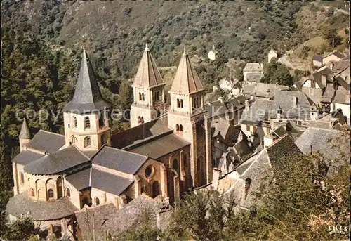 Conques en Rouergue Pyrenees Region Fliegeraufnahme Vue plongeante des Combes