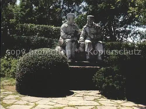 Gorni Dubnik Park Museum Skulpture Freundschaft /  /