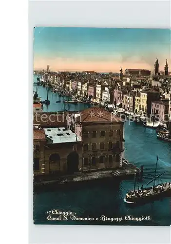 Chioggia Venetien Canal San Domenico Bragozzi Chioggiotti