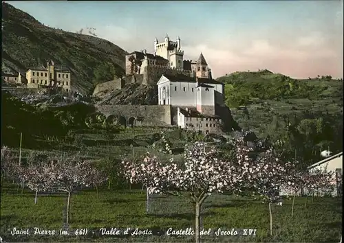 Valle d Aosta Saint Pierre (m. 661) Castello del Secolo XVI /  /