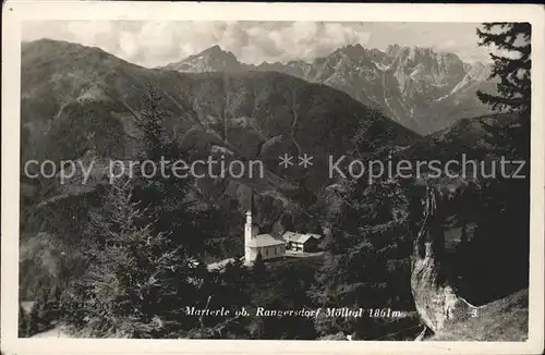 Marterle Kaernten im Moelltal Kirche Alpenpanorama