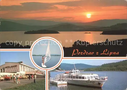 Lipno Vodni nadrz a rozsahla rekreacni oblast Sonnenuntergang Hotel Bootsanleger Windsurfen