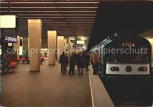 U Bahn Subway Underground Reseau Express Regional Station La Defense  Kat. Bahnen