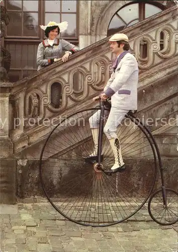 Hochrad Baujahr 1880 Verkehrsmuseum Dresden  Kat. Zweiraeder