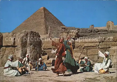 Tanz Taenzer Reda folkloric troup Pyramids of Giza / Tanz /