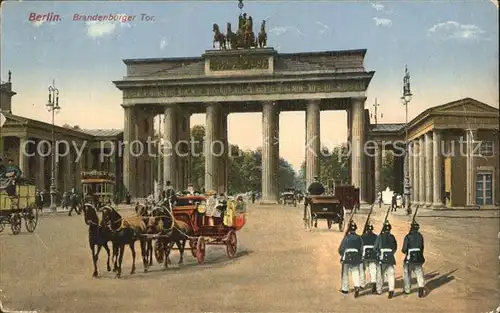 Brandenburgertor Berlin Pferdekutsche  Kat. Gebude und Architektur