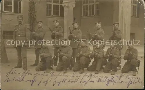 Militaria WK1 Gruppenfoto Soldaten mit Gewehr Muenchen 