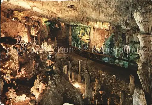 Hoehlen Caves Grottes Ceglie Messapico Grotte Monteveicoli Presepe artistico Kat. Berge