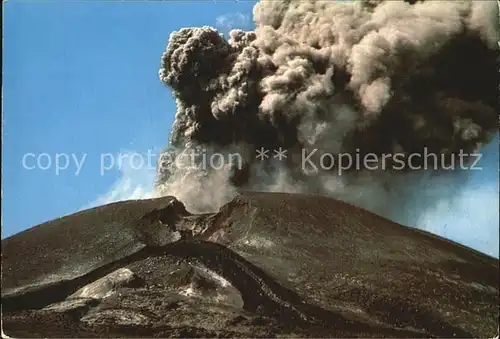 Vulkane Geysire Vulcans Geysers Etna Sicilia Esplosione al cratere  Kat. Natur