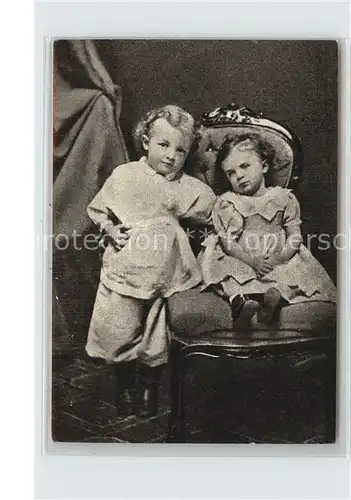 Politik Lenin at the age of four and his sister Olga 1874 Kat. Politik