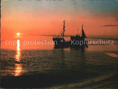 Boote Fischkutter Nordsee Sonnenuntergang  Kat. Schiffe