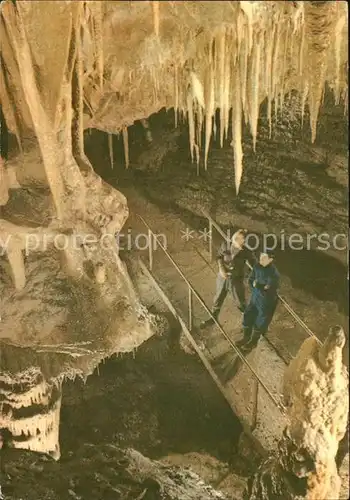 Hoehlen Caves Grottes Baradla Tropfsteinhoehle Josvafo Bruecke des Styx Baches Kat. Berge