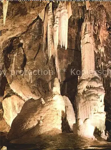 Hoehlen Caves Grottes Moravsky Kras Punkva Hoehlen Maerchendom Stalagnat Hus Saeule Kat. Berge