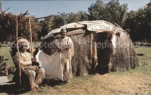 Indianer Native American Chief Ne gon na geseg and his Wife Mudwa Fort Mille Lacs  Kat. Regionales