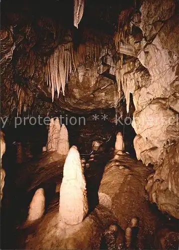 Hoehlen Caves Grottes Binghoehle Streitberg Kristallgrotte  Kat. Berge