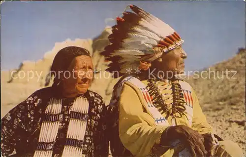 Indianer Native American Indian Chief and Squaw Kat. Regionales