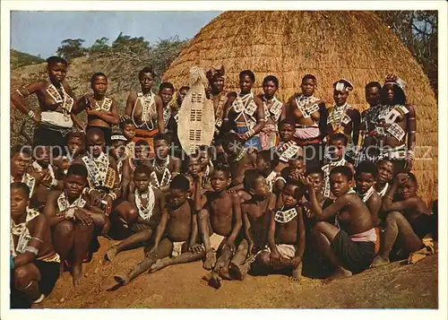 Typen Afrika Zulus in traditional Dress