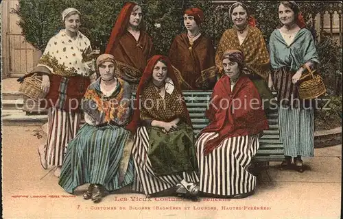 Trachten Frankreich Costumes de Bigorre Bagneres et Lourdes Hautes Pyrenees Kat. Trachten