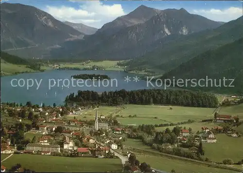 Schliersee mit Jaegerkamp und Brecherspitze Bayerische Alpen Fliegeraufnahme Kat. Schliersee