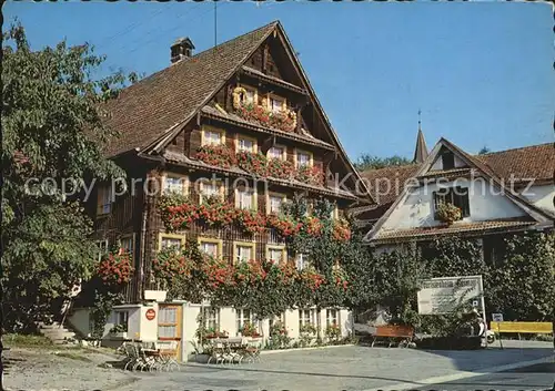 Merlischachen altes Schwyzerhaus am Vierwaldstaettersee Kat. Merlischachen