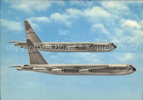 Flugzeuge Militaria Boeing B 52 U.S. Air Force Langstrecken Bomber  Kat. Airplanes Avions