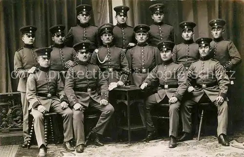 Augsburg Uniformierte Armee Gruppenfoto Kat. Augsburg