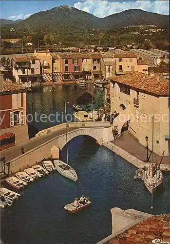 Port Grimaud Cite lacustre Vue depuis le clocher Kat. Grimaud