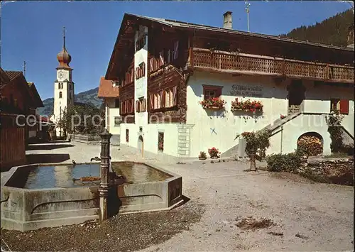 Fanas Praettigauerhaus mit Dorfbrunnen Kat. Fanas