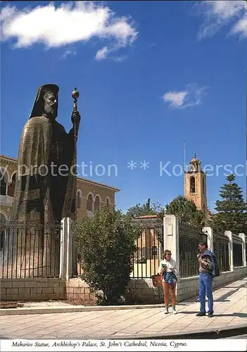 Nicosia Makarios Statue Archbishops Palace St Johns Cathedral Kat. Nicosia