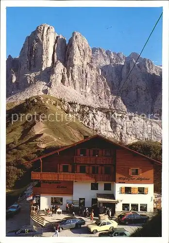 Passo Gardena Dolomiten Groednerjoch Berghaus Frara mit Sellagruppe