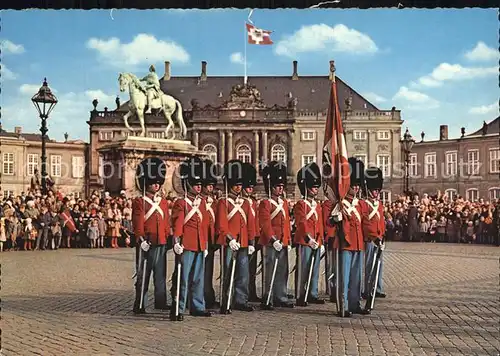 Leibgarde Wache Kopenhagen Schloss Amalienborg Wachtparade  Kat. Polizei