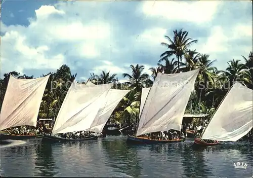 Segelboote Martinique Trois Illets Course de Gommiers  Kat. Schiffe