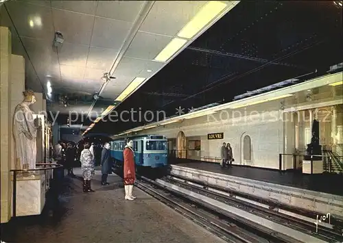 U Bahn Subway Underground Metro Paris Station Louvre 