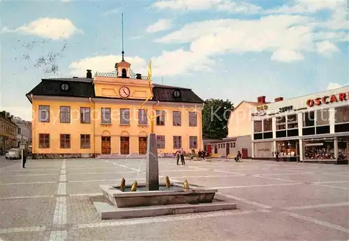 Vaestervik Stora torget med Radhuset och Elfvens skulptur Masarna Kat. Vaestervik