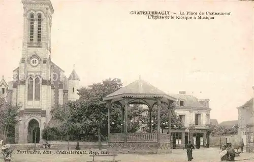 Chatellerault Place Chateauneuf Kirche Kiosque Musique Kat. Chatellerault