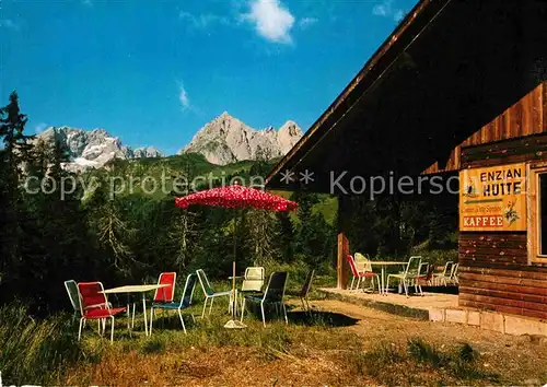 Koetschach Mauthen Kaernten Enzianhuette Mautneralm mit Kellerwand und Mooskofel Karnische Alpen Kat. Koetschach Mauthen