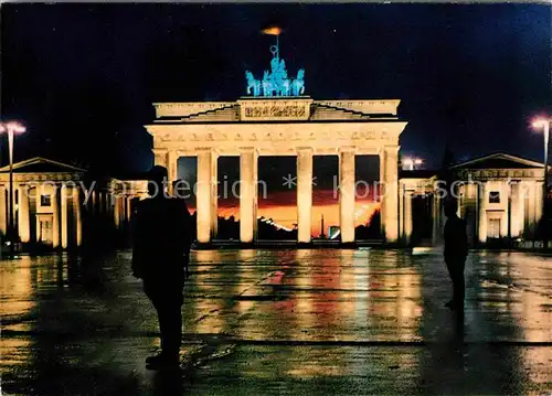 Berlin Nachts am Brandenburger Tor Quadriga Hauptstadt der DDR Kat. Berlin