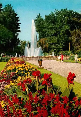 Bad Lippspringe Leuchtfontaene im Kaiser Karls Park Blumenbeet Kat. Bad Lippspringe