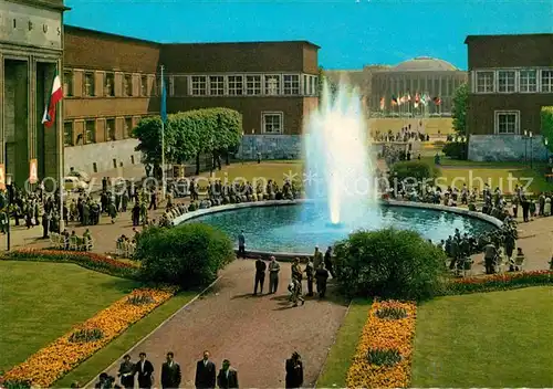 Duesseldorf Ehrenhof Messeeingang Springbrunnen Rheinhalle Kat. Duesseldorf