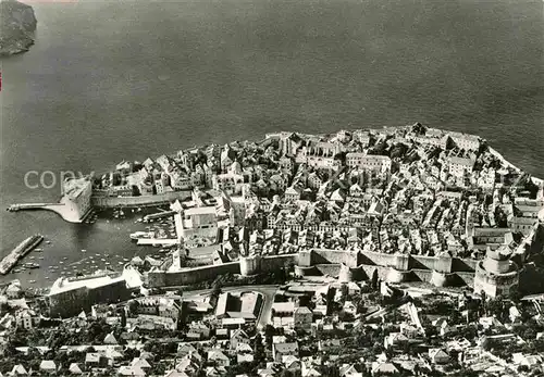 Dubrovnik Ragusa Fliegeraufnahme Altstadt mit Hafen Kat. Dubrovnik