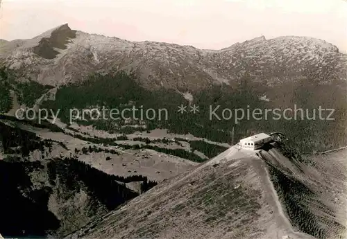 Riezlern Kleinwalsertal Vorarlberg Fliegeraufnahme Kanzelwandbahn Bergstation mit Hoch Ifen Kat. Mittelberg