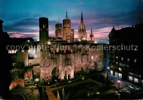 Barcelona Cataluna Plaza Ramon Berenguer III murallas romanas y Capilla Real Kat. Barcelona