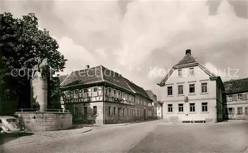 Mussbach Rathaus und Kriegerdenkmal Kat. Neustadt an der Weinstr.