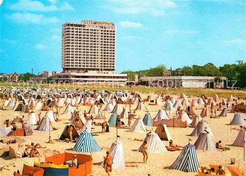 Warnemuende Ostseebad Blick vom Strand zum Hotel Neptun Kat. Rostock