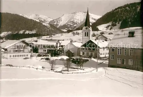 Steibis Ortsansicht mit Kirche Wintersportplatz Allgaeuer Alpen Kat. Oberstaufen