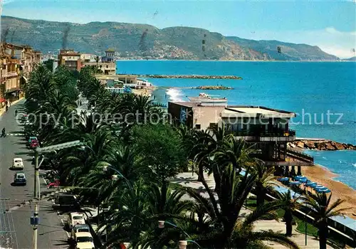 Loano Passeggiata Uferpromenade Palmen Strand Kueste Kat. Italien