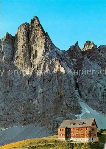 Falkenhuette Schutzhaus gegen Lalidererspitze Karwendel Kat. Vomp